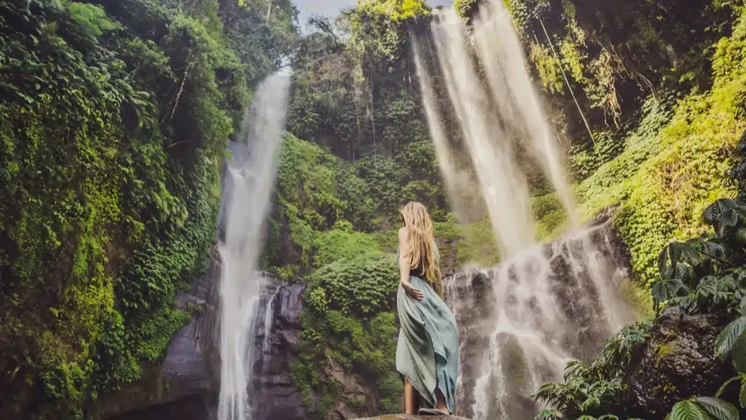 Amazing Sekumpul Waterfall and Ulun Danu Temple